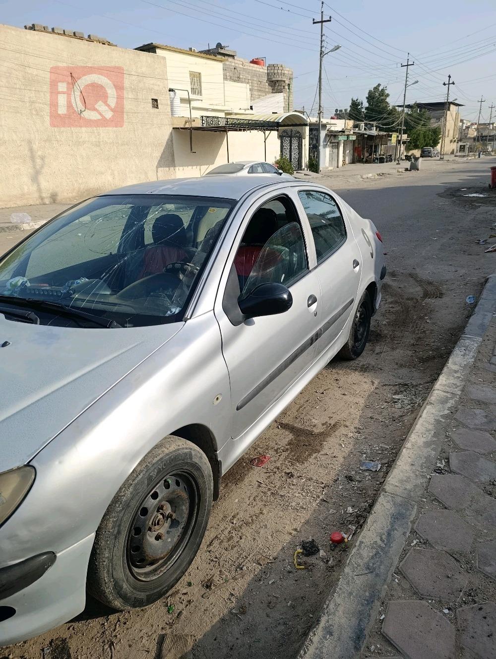 بيجو 206